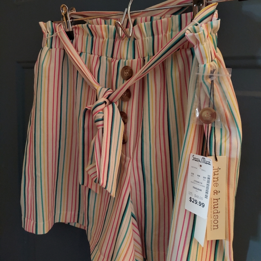Women's shorts (S) NWT
